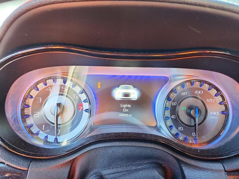 2017 CHRYSLER 300 S 9