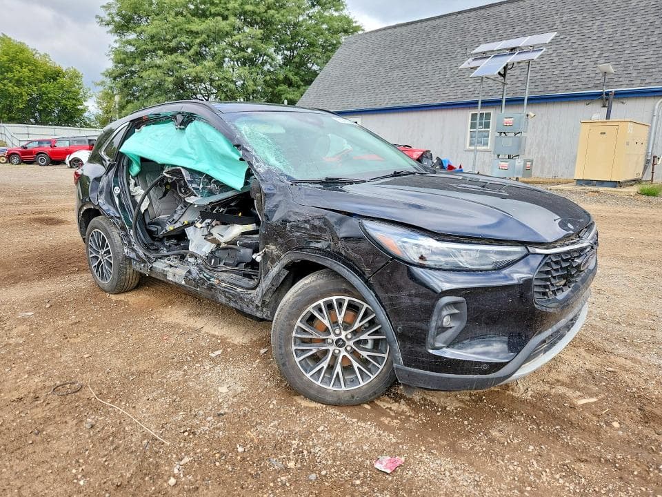 2023 FORD ESCAPE 4