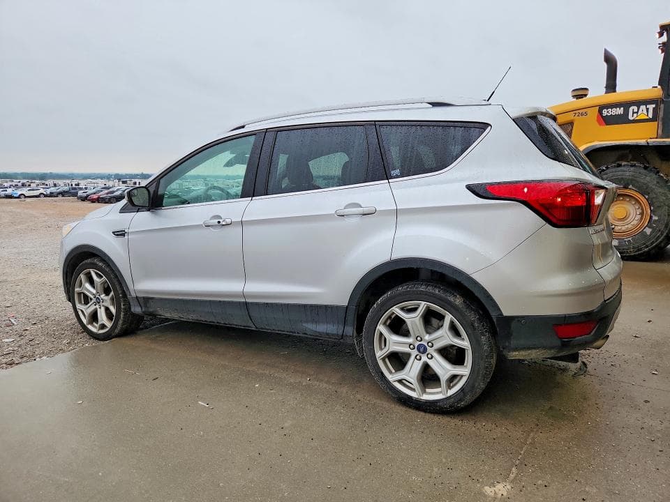 2019 FORD ESCAPE TITANIUM 2