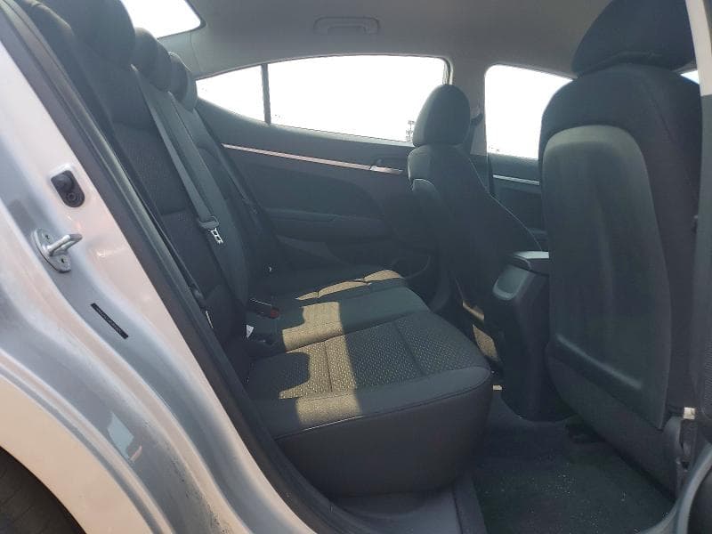 2019 HYUNDAI ELANTRA SE 10