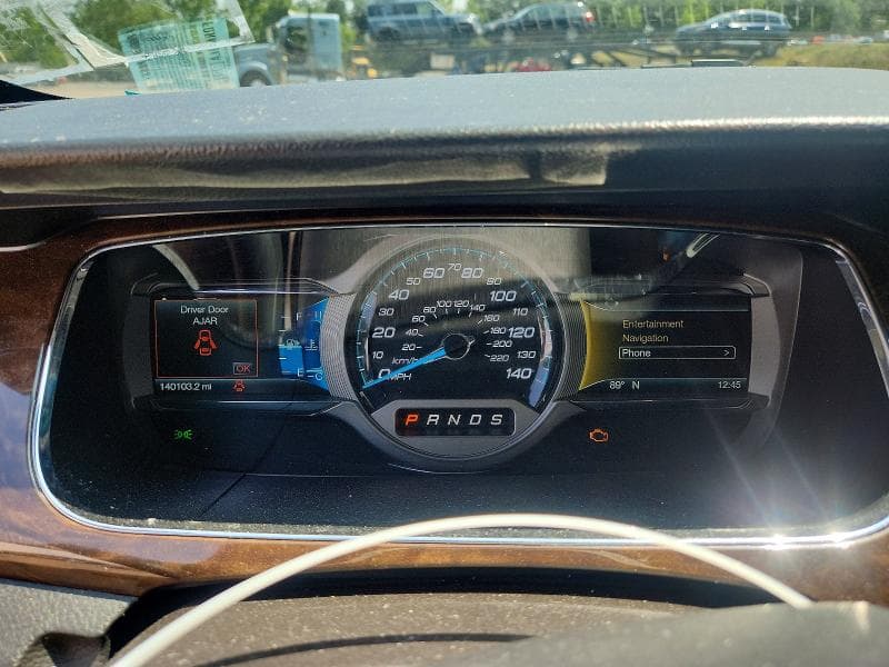 2018 FORD TAURUS LIMITED 9
