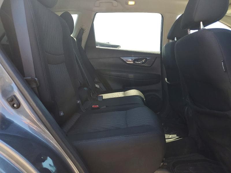 2018 NISSAN ROGUE S 11