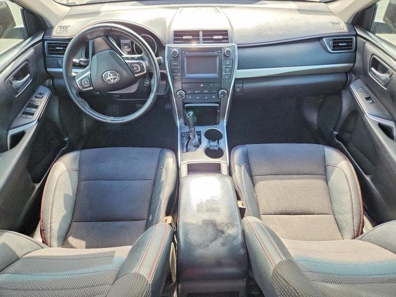 2017 TOYOTA CAMRY SE 8