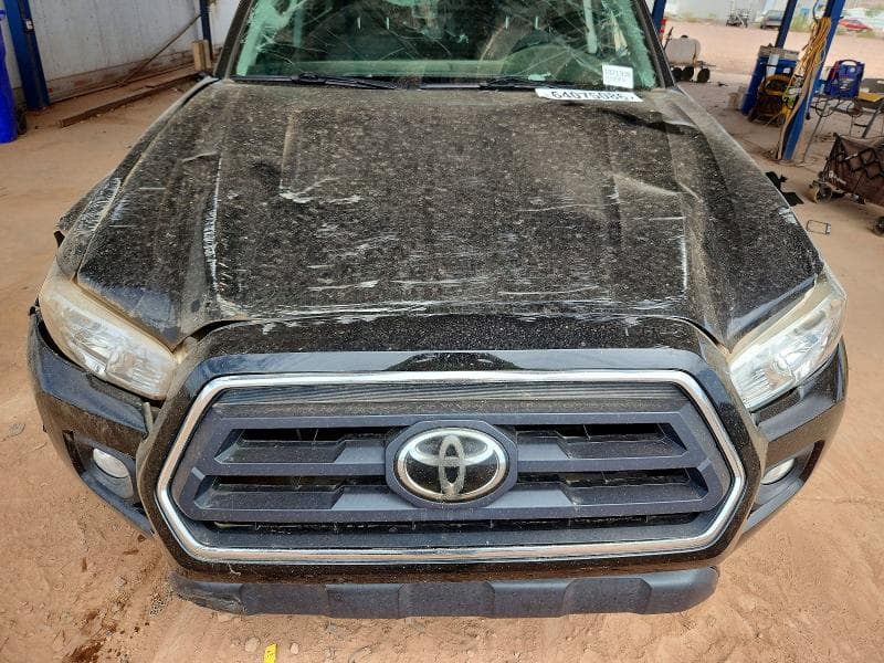2022 TOYOTA TACOMA SR5 V6 11