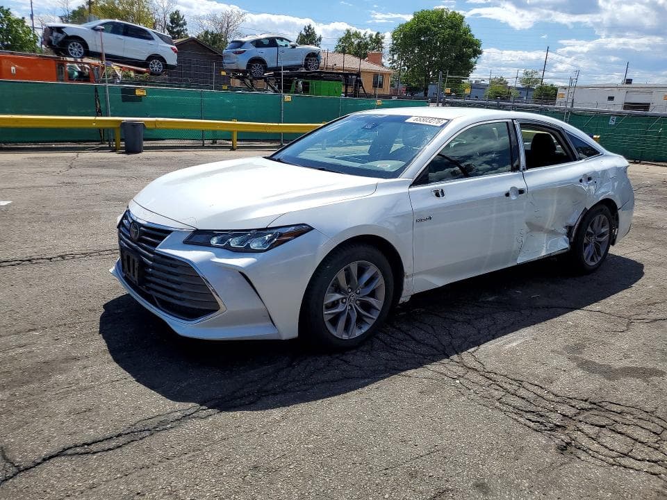 2019 TOYOTA AVALON HYBRID XLE