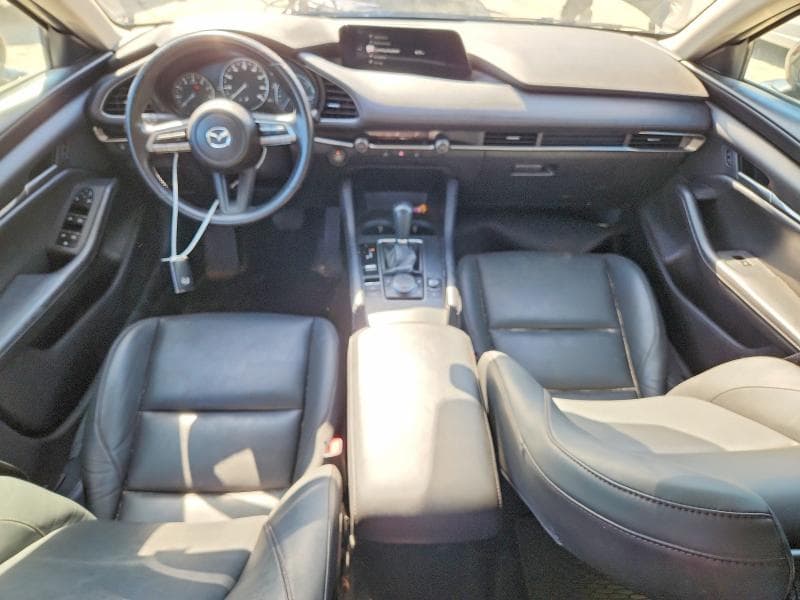 2023 MAZDA 3 SELECT 8