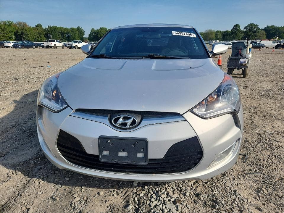 2017 HYUNDAI VELOSTER VALUE EDITION 5