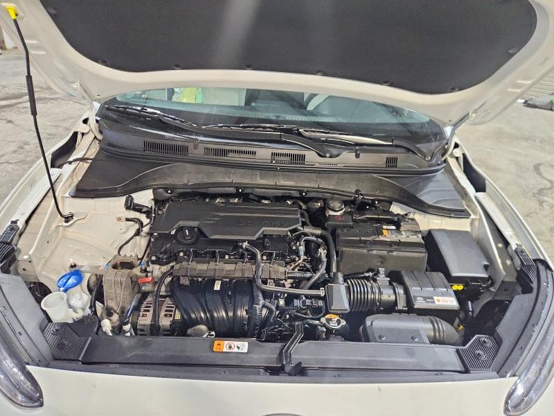 2023 HYUNDAI KONA SEL 12