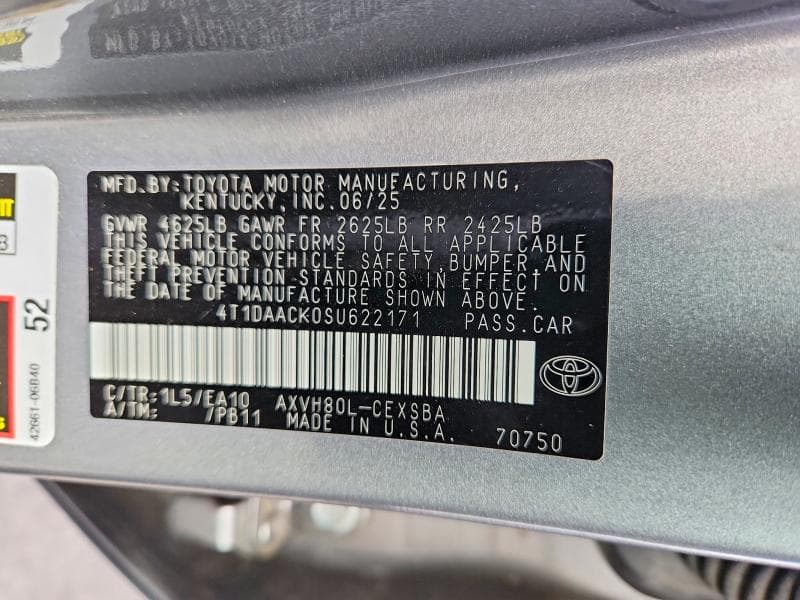 2025 TOYOTA CAMRY SE 12