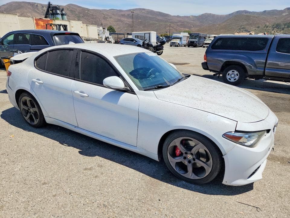 2017 ALFA ROMEO GIULIA 4