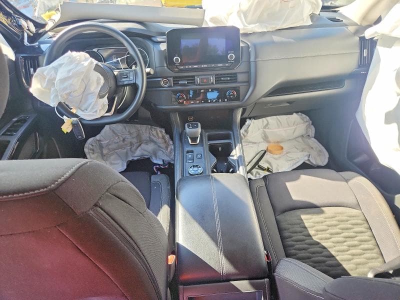 2024 NISSAN PATHFINDER S 8