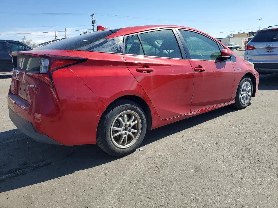 2019 TOYOTA PRIUS LE 3