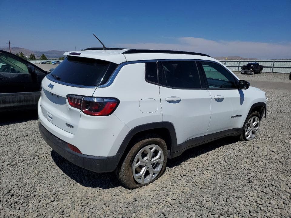 2024 JEEP COMPASS LATITUDE 3