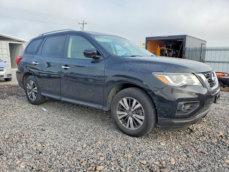 2019 NISSAN PATHFINDER SV 4