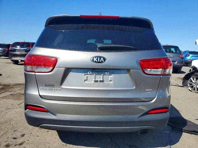 2018 KIA SORENTO LX 6