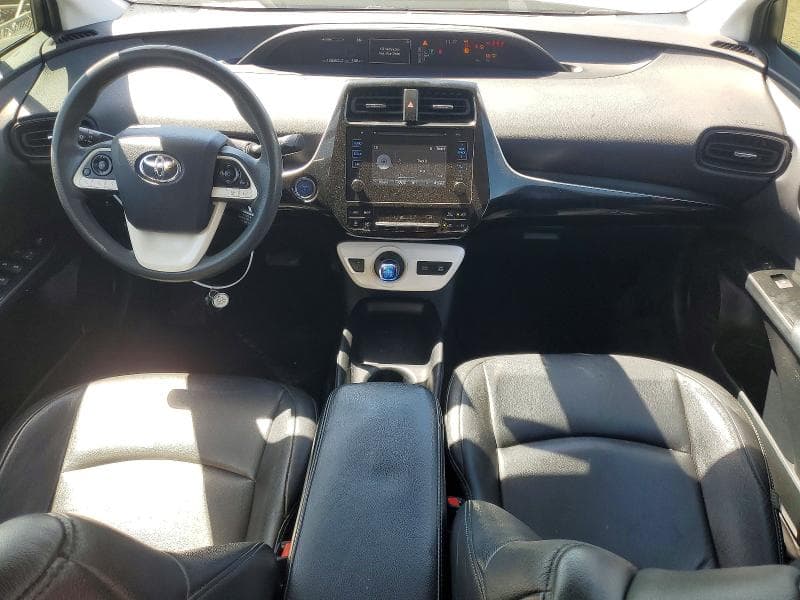 2017 TOYOTA PRIUS TWO 8