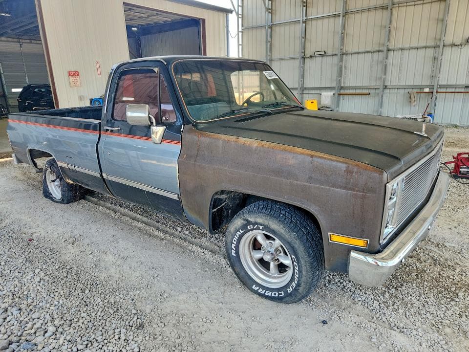 1986 CHEVROLET C10 4