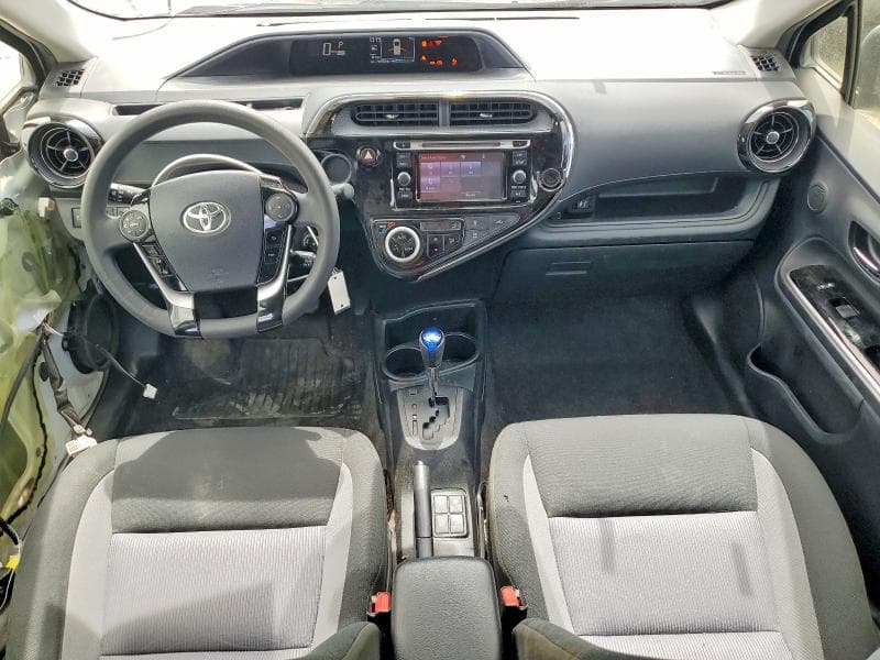 2018 TOYOTA PRIUS C TWO 8