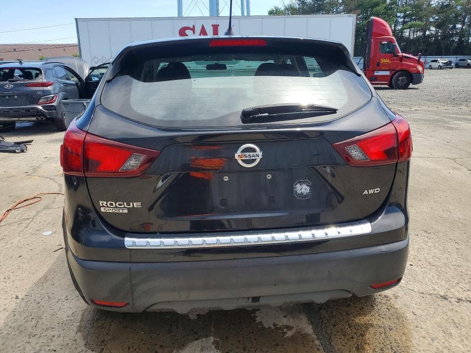 2017 NISSAN ROGUE SPORT S 6