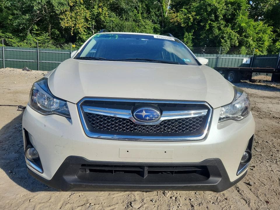 2017 SUBARU CROSSTREK LIMITED 5