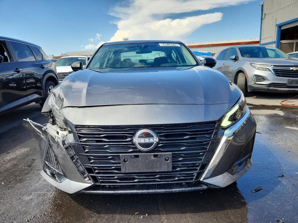 2025 NISSAN ALTIMA SV 5