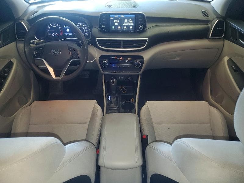 2020 HYUNDAI TUCSON SE 8