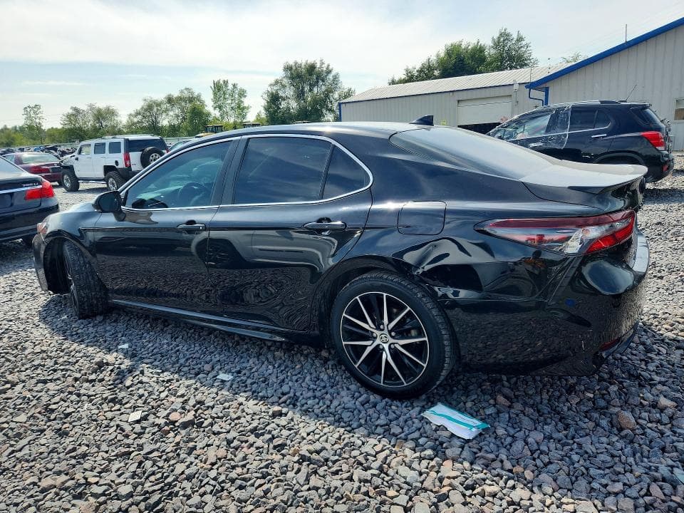 2022 TOYOTA CAMRY SE 2