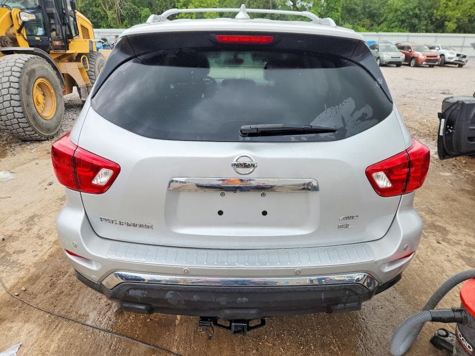 2020 NISSAN PATHFINDER SL 6