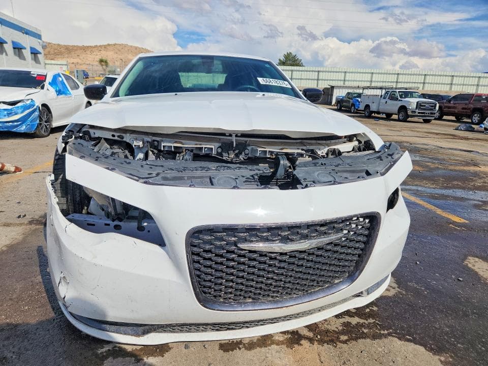 2019 CHRYSLER 300 TOURING 5