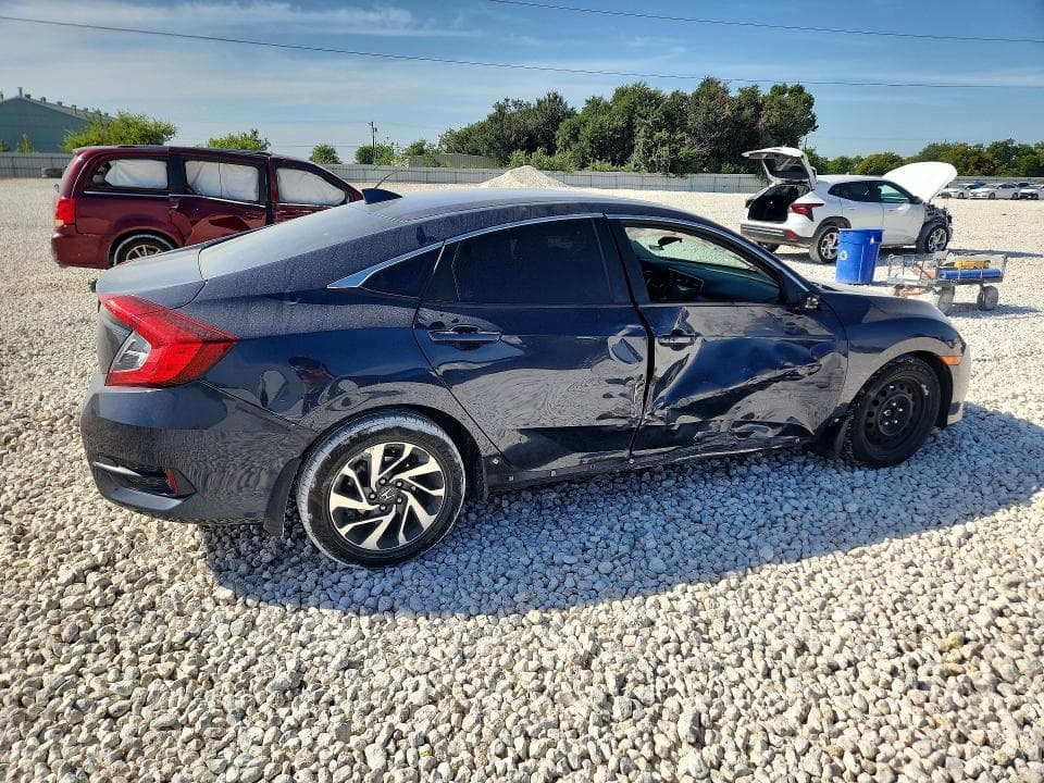 2018 HONDA CIVIC EX 3