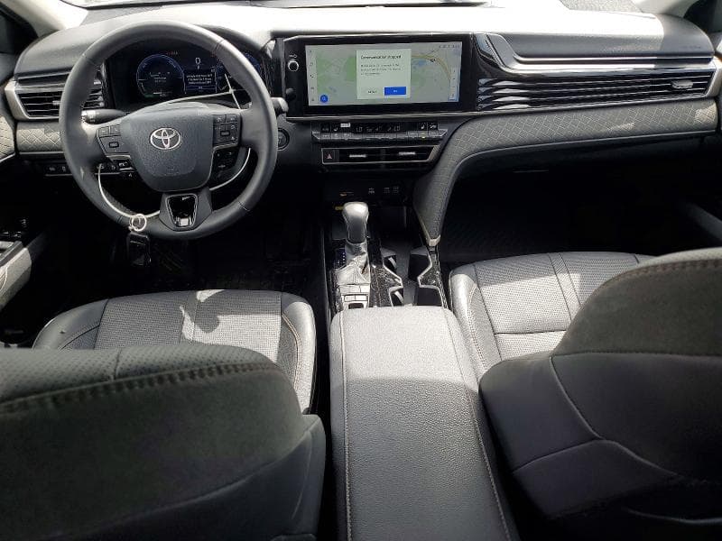 2026 TOYOTA CAMRY XLE 8