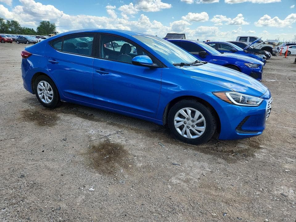 2017 HYUNDAI ELANTRA SE 4