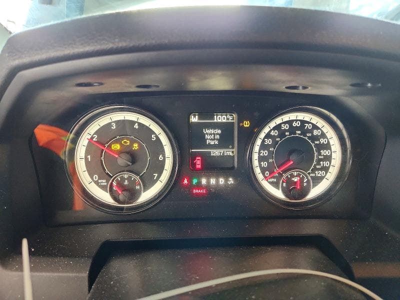 2022 RAM 1500 CLASSIC TRADESMAN 9