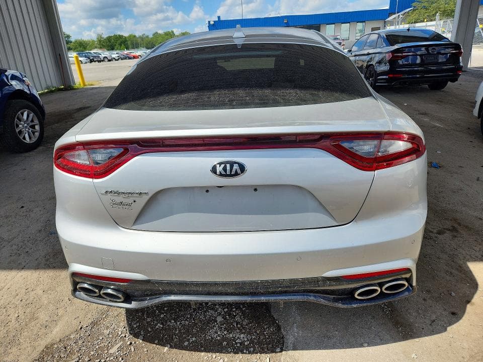 2018 KIA STINGER BASE 6