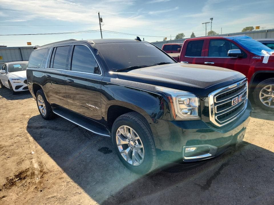 2017 GMC YUKON XL K1500 SLE 4