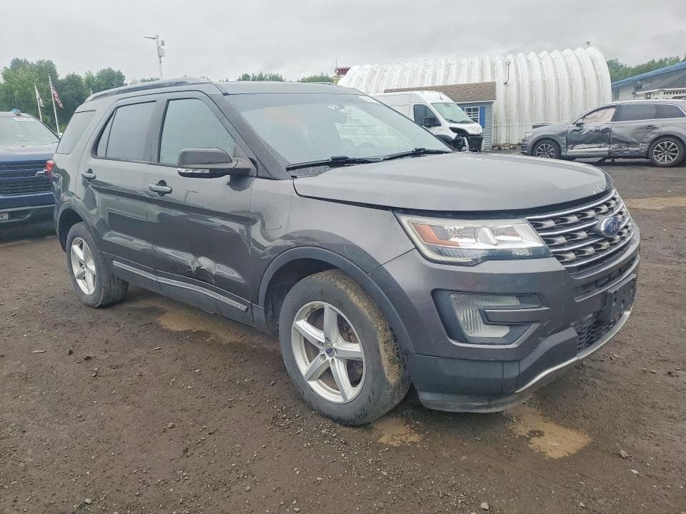 2017 FORD EXPLORER XLT 4