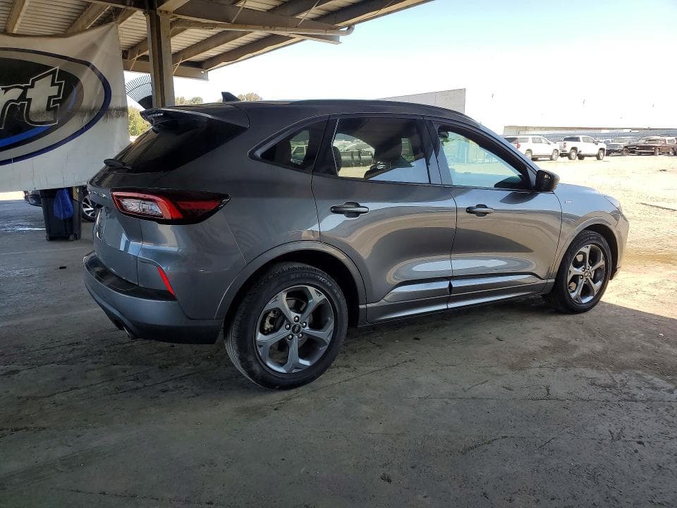 2023 FORD ESCAPE ST LINE 3