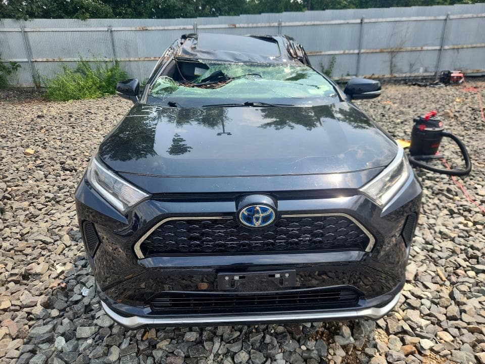 2021 TOYOTA RAV4 PRIME SE 5