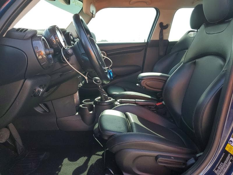 2017 MINI COOPER 7