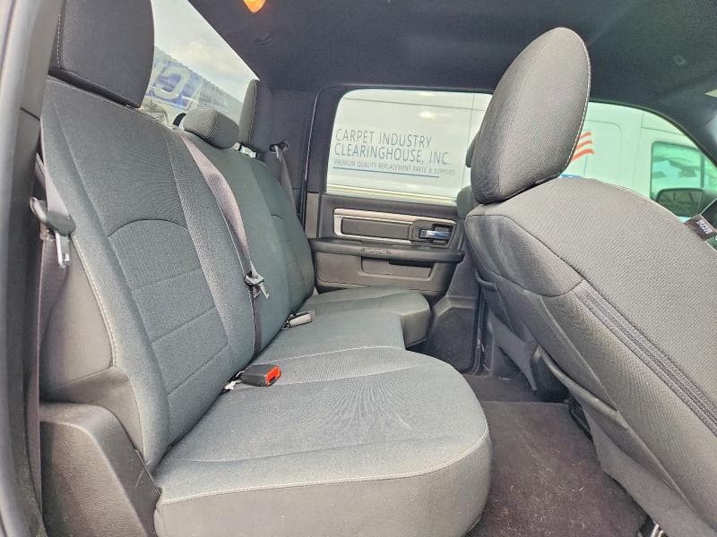 2021 RAM 1500 CLASSIC SLT 10