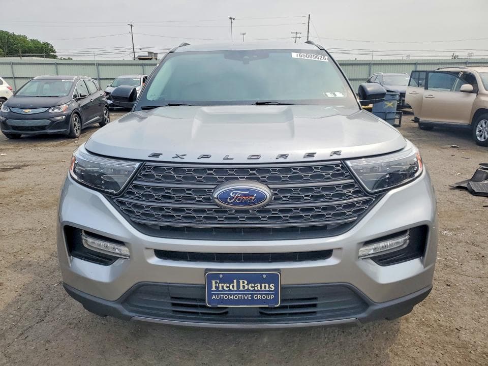 2022 FORD EXPLORER XLT 5