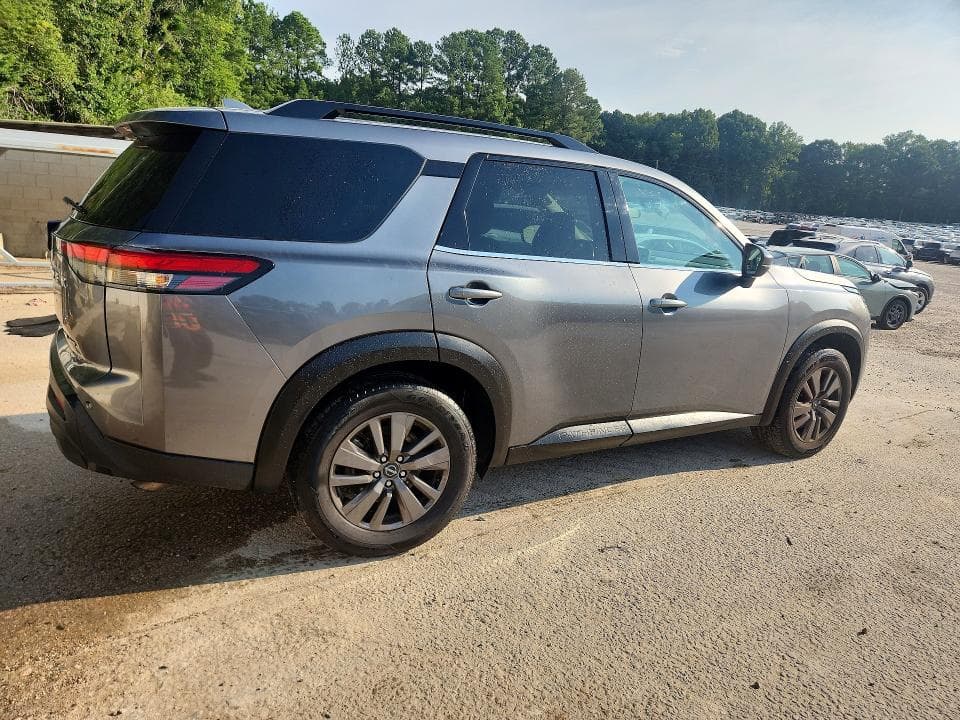 2022 NISSAN PATHFINDER SV 3