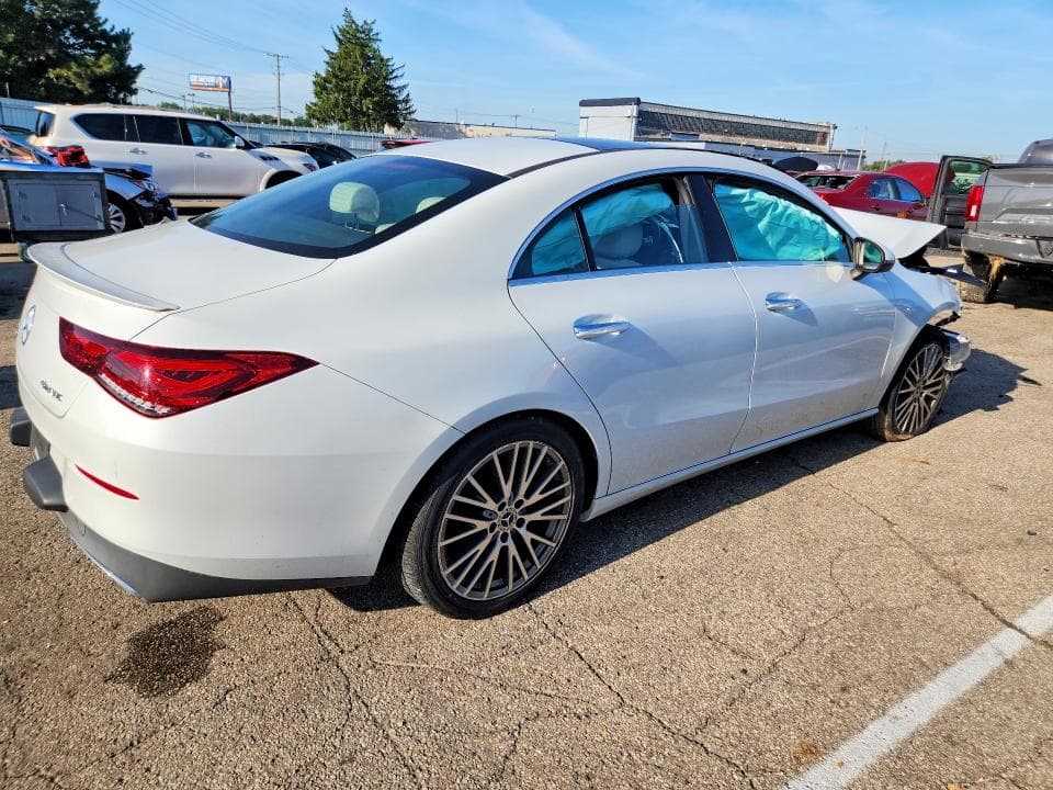 2021 MERCEDES-BENZ CLA 250 4MATIC 3