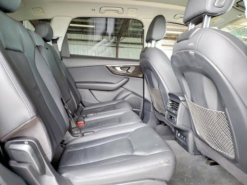 2022 AUDI Q7 11