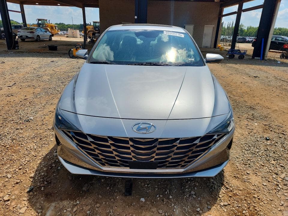 2022 HYUNDAI ELANTRA SEL 5