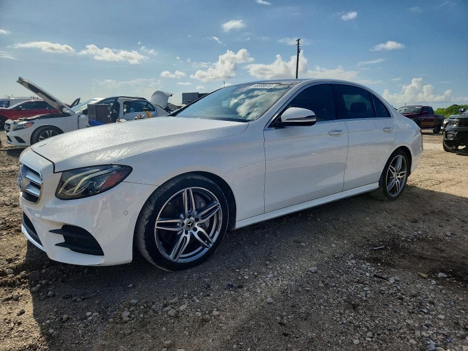 2018 MERCEDES-BENZ E 300 - 1