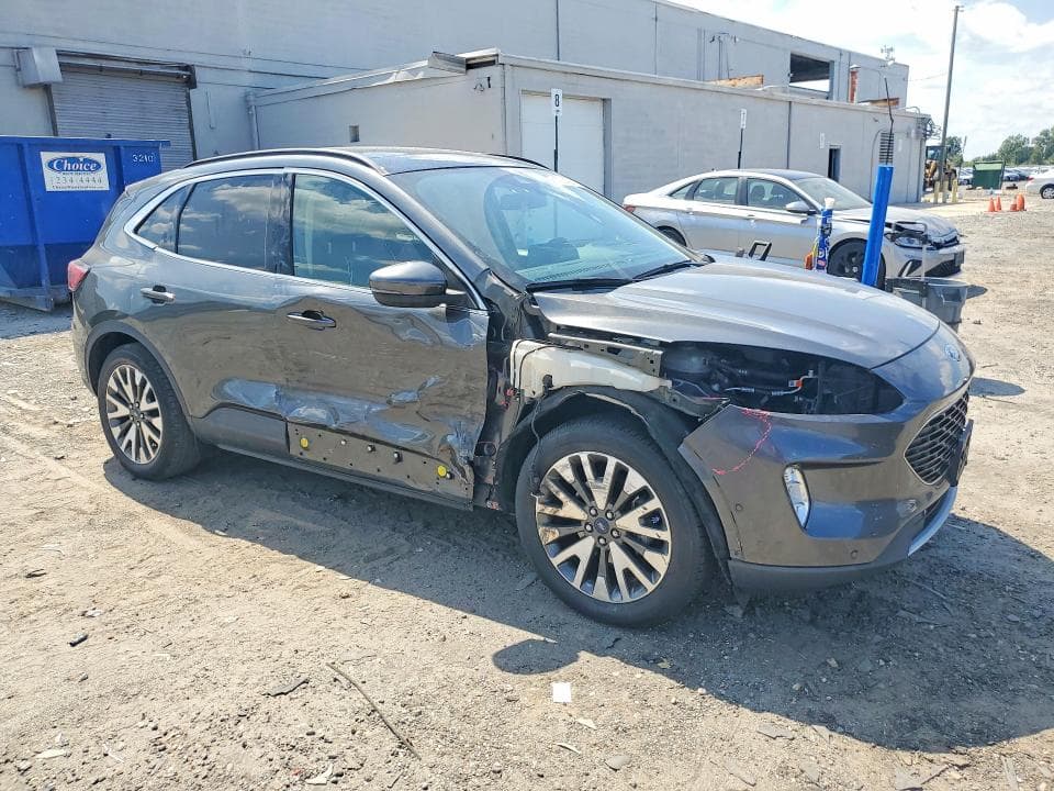 2020 FORD ESCAPE TITANIUM 4