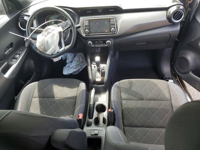 2018 NISSAN KICKS SV 8