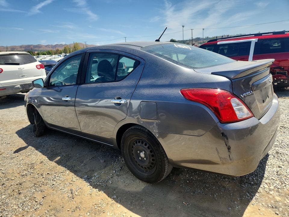 2018 NISSAN VERSA SV 2