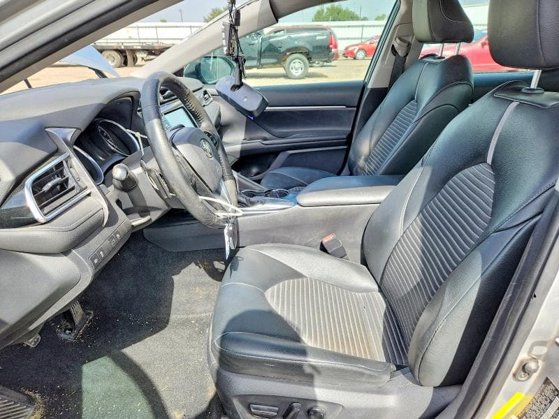 2018 TOYOTA CAMRY SE 7